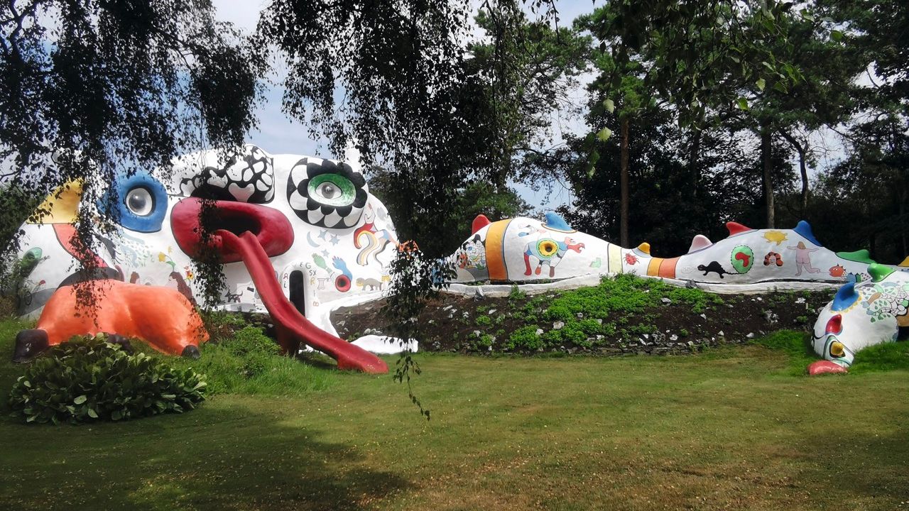 Niki de Saint Phalle's playhouse in Belgium